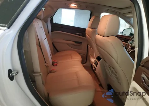 2016 Cadillac Srx Luxury Collection z USA, uszkodzony, nr VIN 3GYFNEE33GS562449